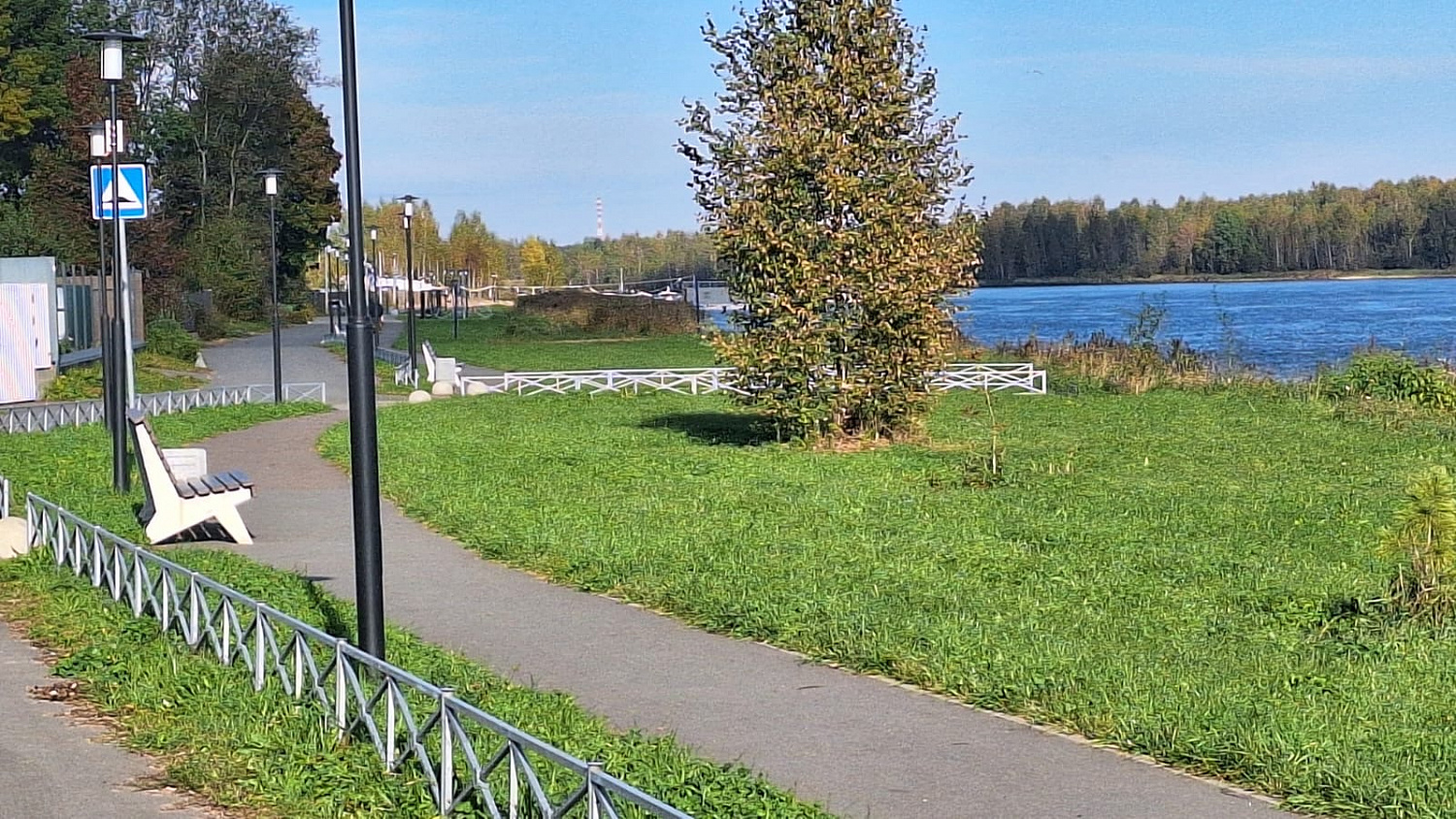 Продам земельный участок 13.7 соток  ул. М. Зощенко,  пос. Пески,  Дубровское городское поселение, Всеволожский р-он, Ленинградская обл.